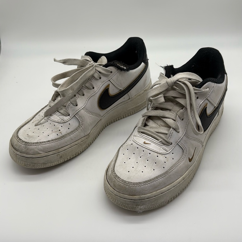 NIKE Air Force 1 US Size 7 Y White, Black & Gold Sneakers